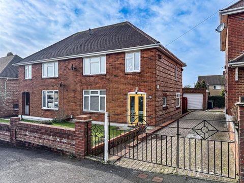Masefield Avenue, Paulsgrove PO6