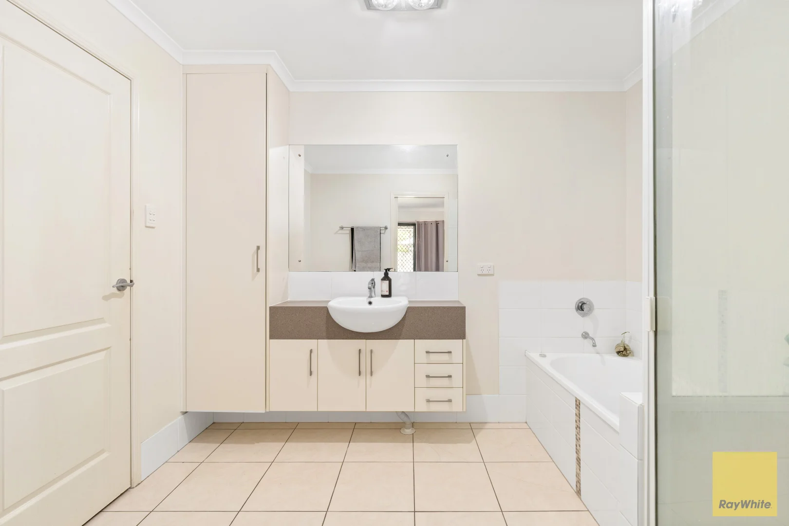 Additional image 14 of 10/16 Riverview Street, Emerald QLD 4720