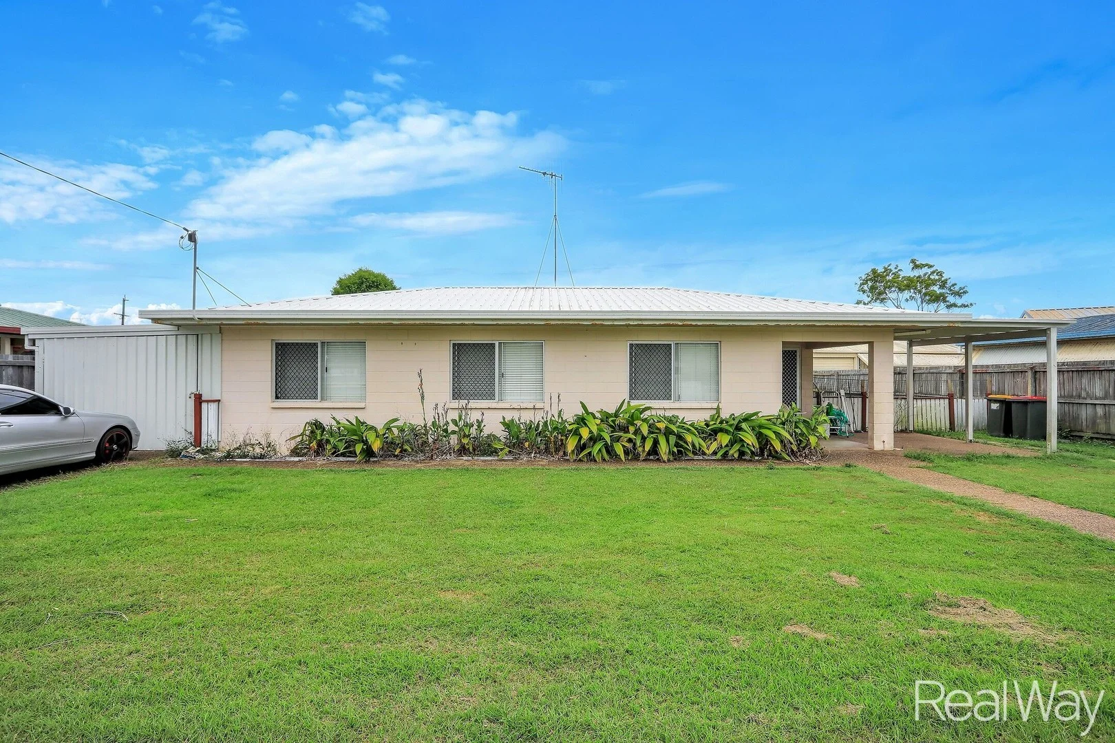 34 McLachlan Drive, Avenell Heights QLD 4670