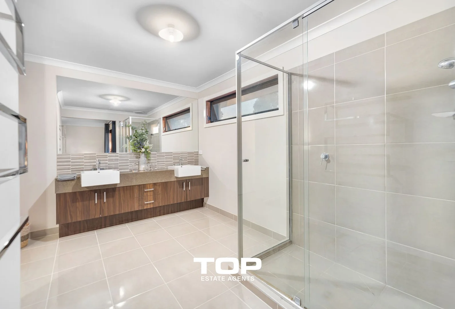 Additional image 19 of 10 Springleaf Avenue, Clyde North VIC 3978