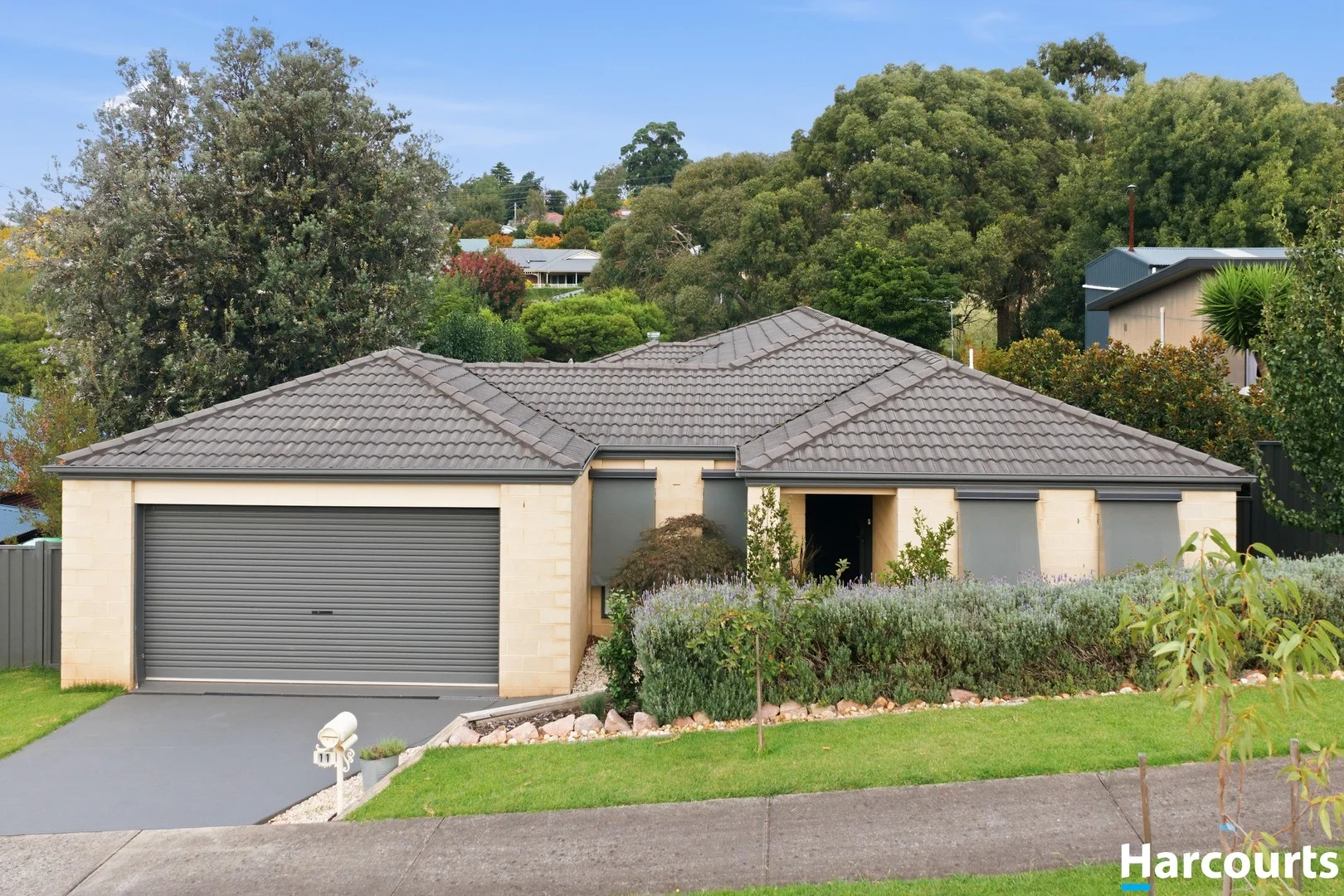 11 Silverback Place, Leongatha VIC 3953