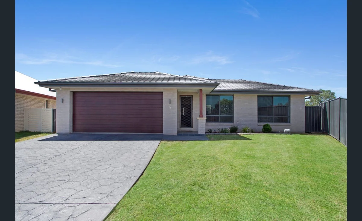 5 Mitchell Place, Gunnedah NSW 2380