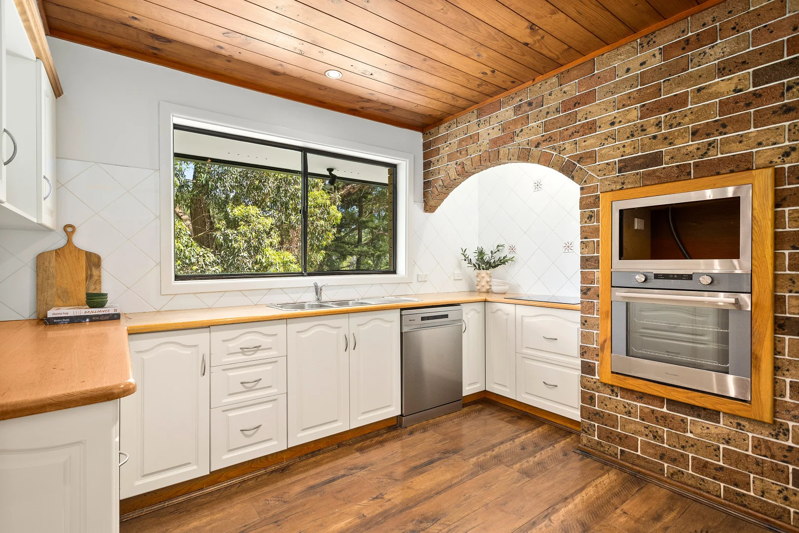 Additional image 3 of 18 McAndrew Crescent, Mangerton NSW 2500