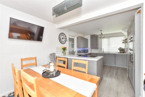 Deerhurst Crescent, Portsmouth, Hampshire PO6