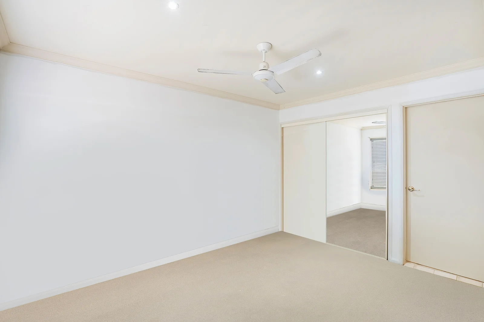 Additional image 7 of 11/20 Fairway Drive, Clear Island Waters QLD 4226