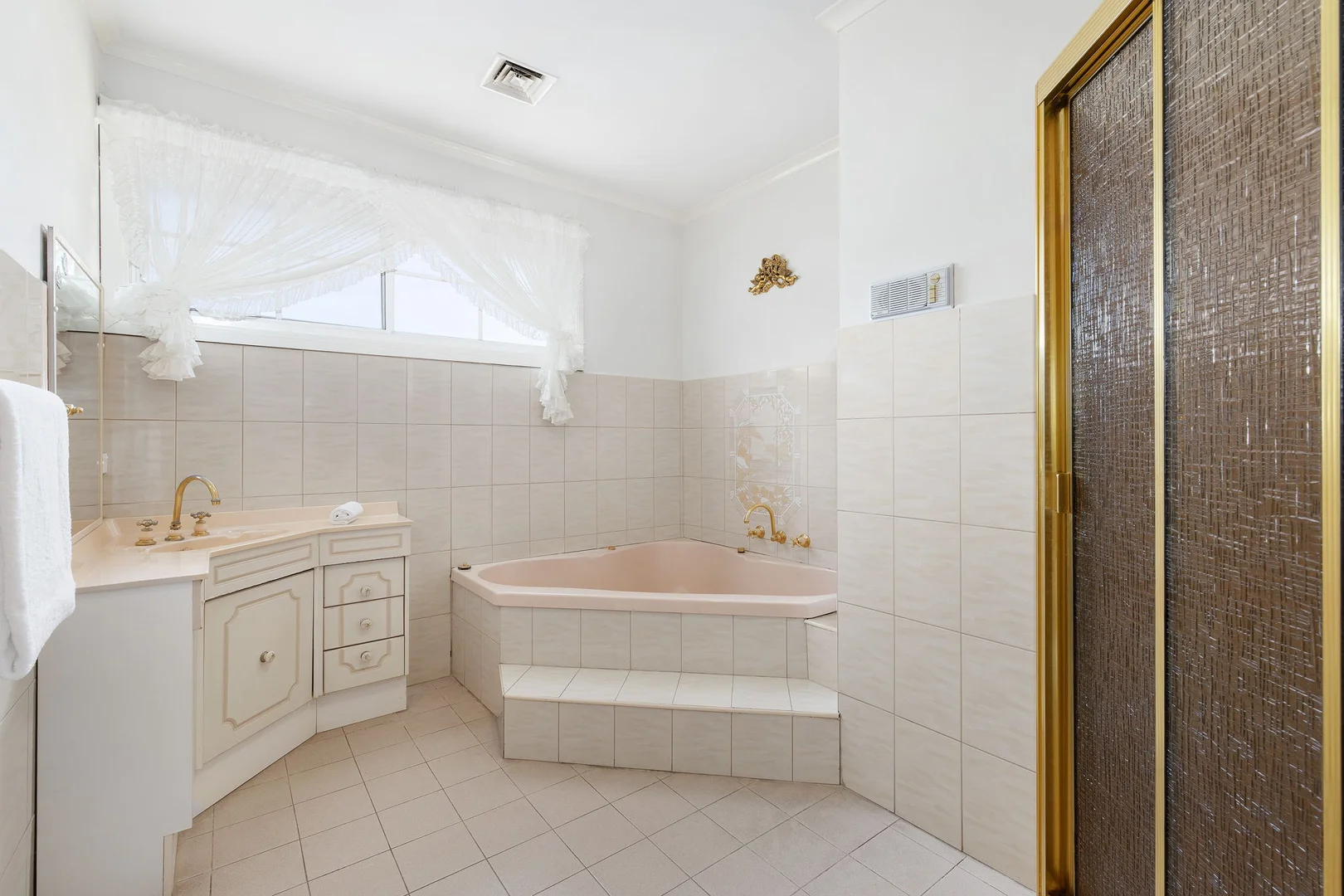 Additional image 12 of 6 Naughtin Court, Watsonia North VIC 3087