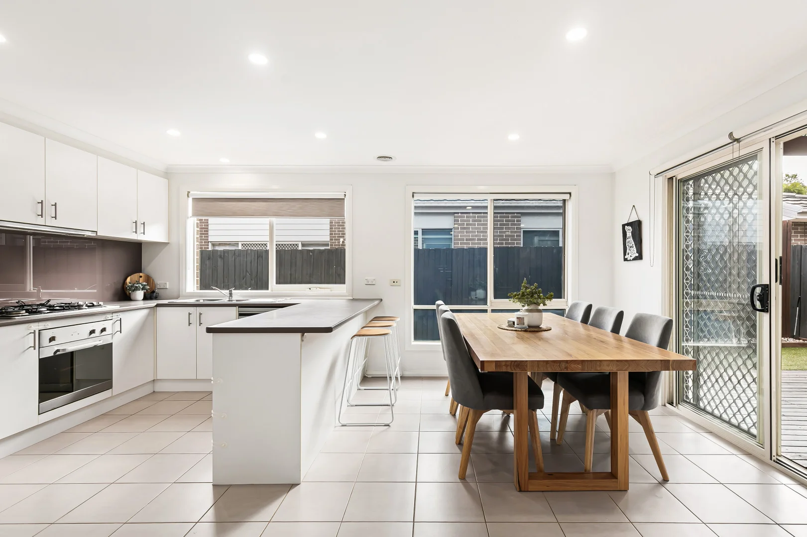 Additional image 7 of 2 Topaz Way, Officer VIC 3809