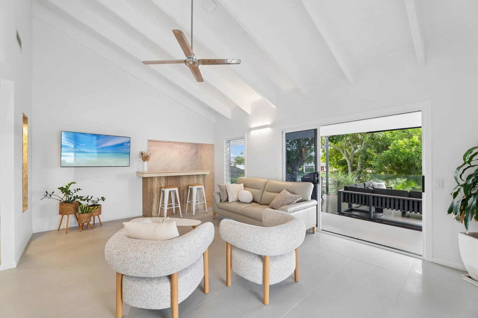 Additional image 12 of 4 Aran Court, Sorrento QLD 4217