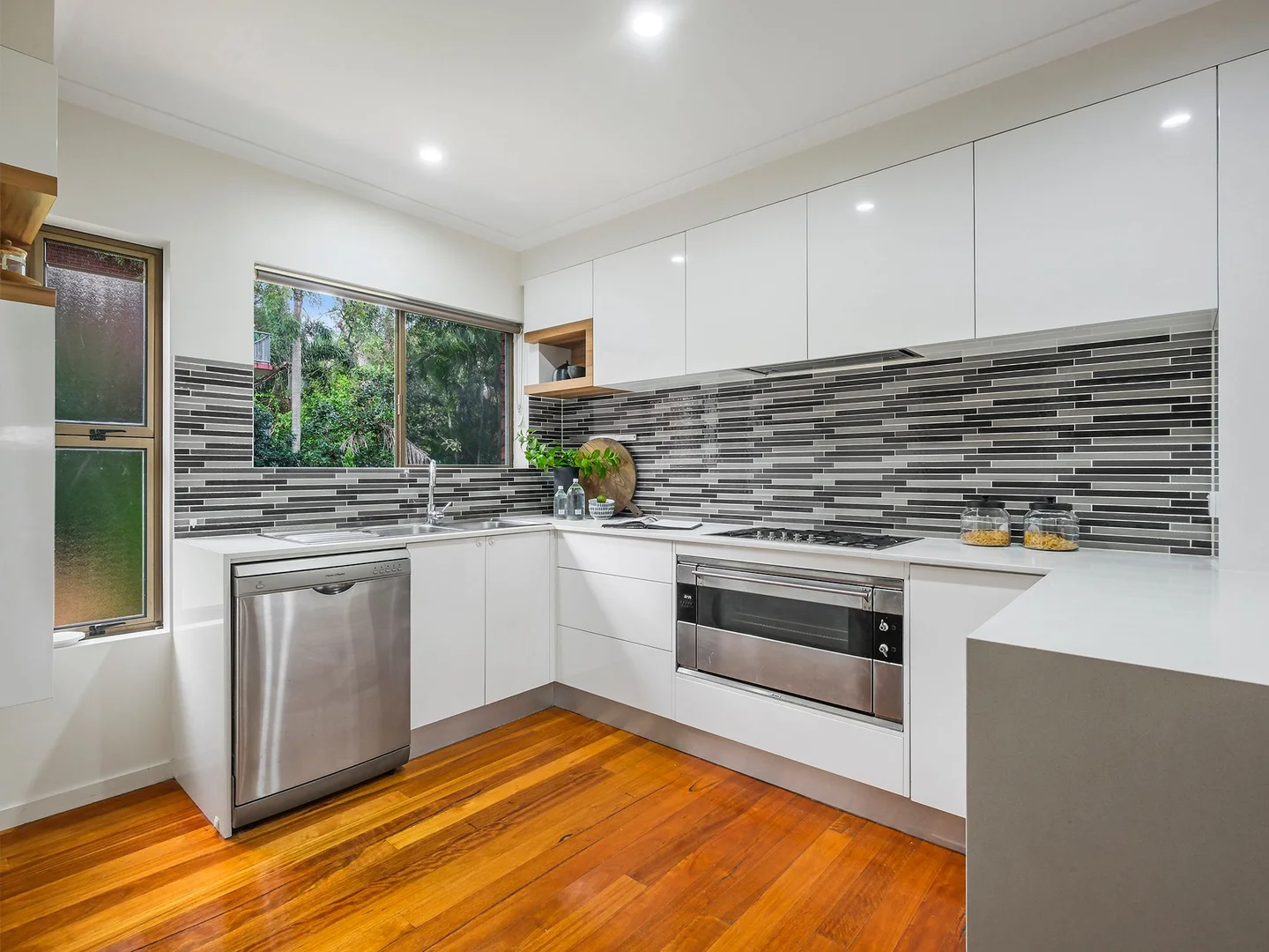 Additional image 3 of UNIT 2/1 Jerdanefield Road, St Lucia QLD 4067