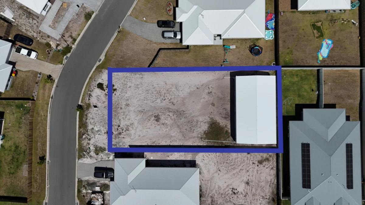 Additional image 3 of 12 Flame Tree Drive, Burrum Heads QLD 4659