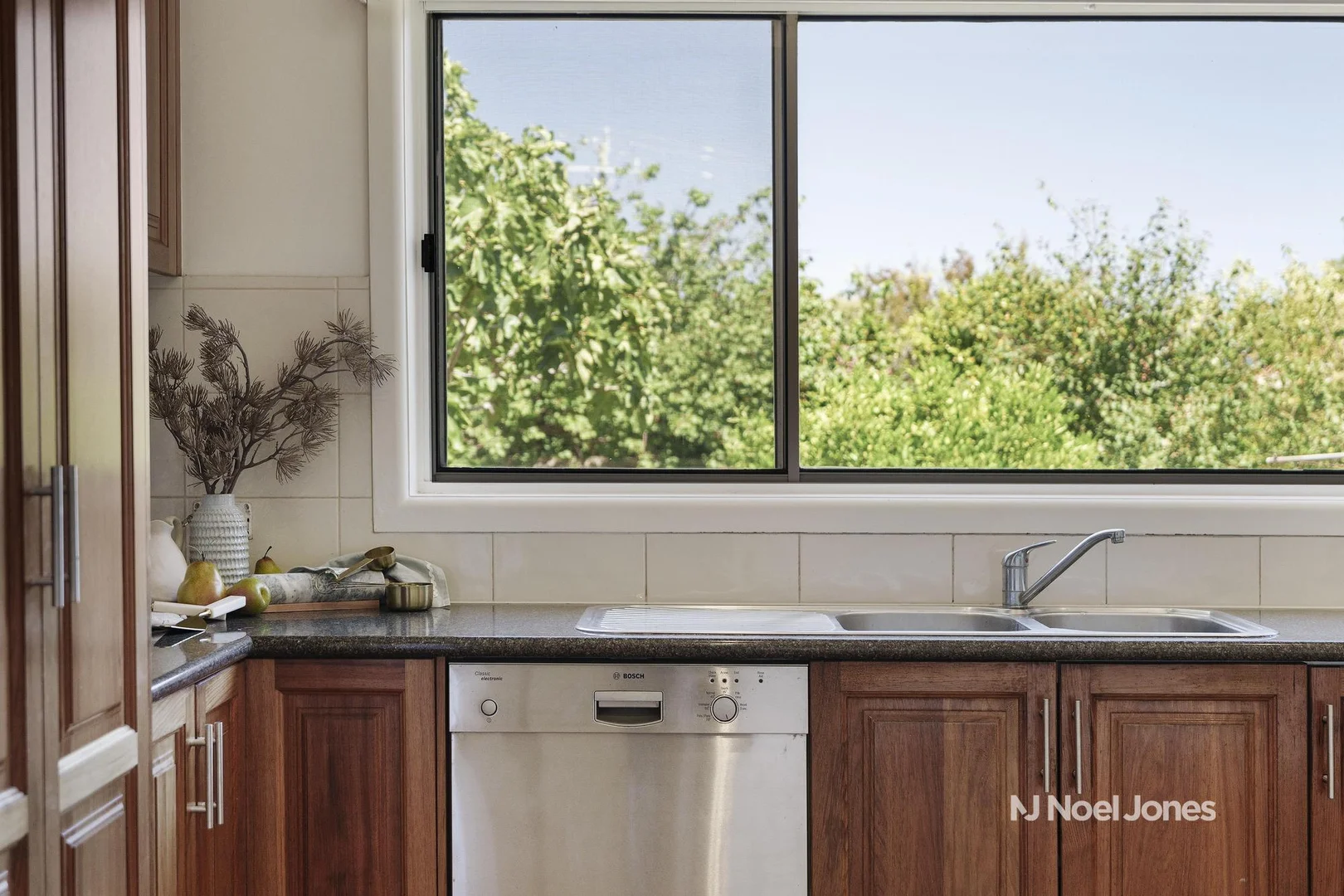 Additional image 7 of 674 Waverley Road, Glen Waverley VIC 3150