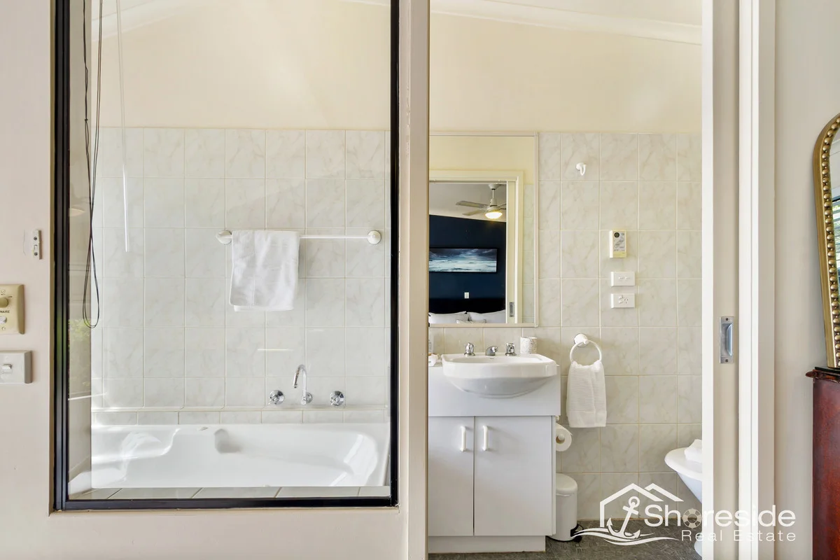 Additional image 31 of 4A Wattlebird Close, Lakes Entrance VIC 3909