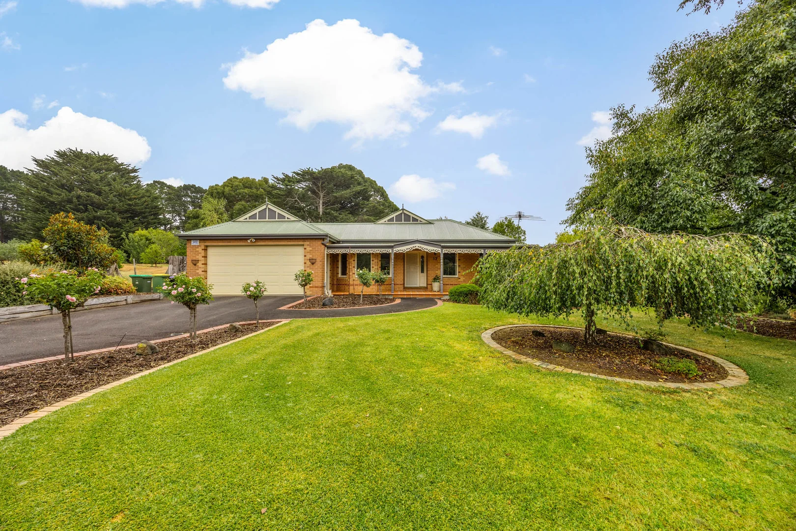 12 Mount Gisborne Road, Gisborne VIC 3437