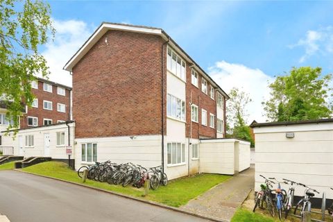 Lizmans Court, Silkdale Close, Oxford, Oxfordshire OX4