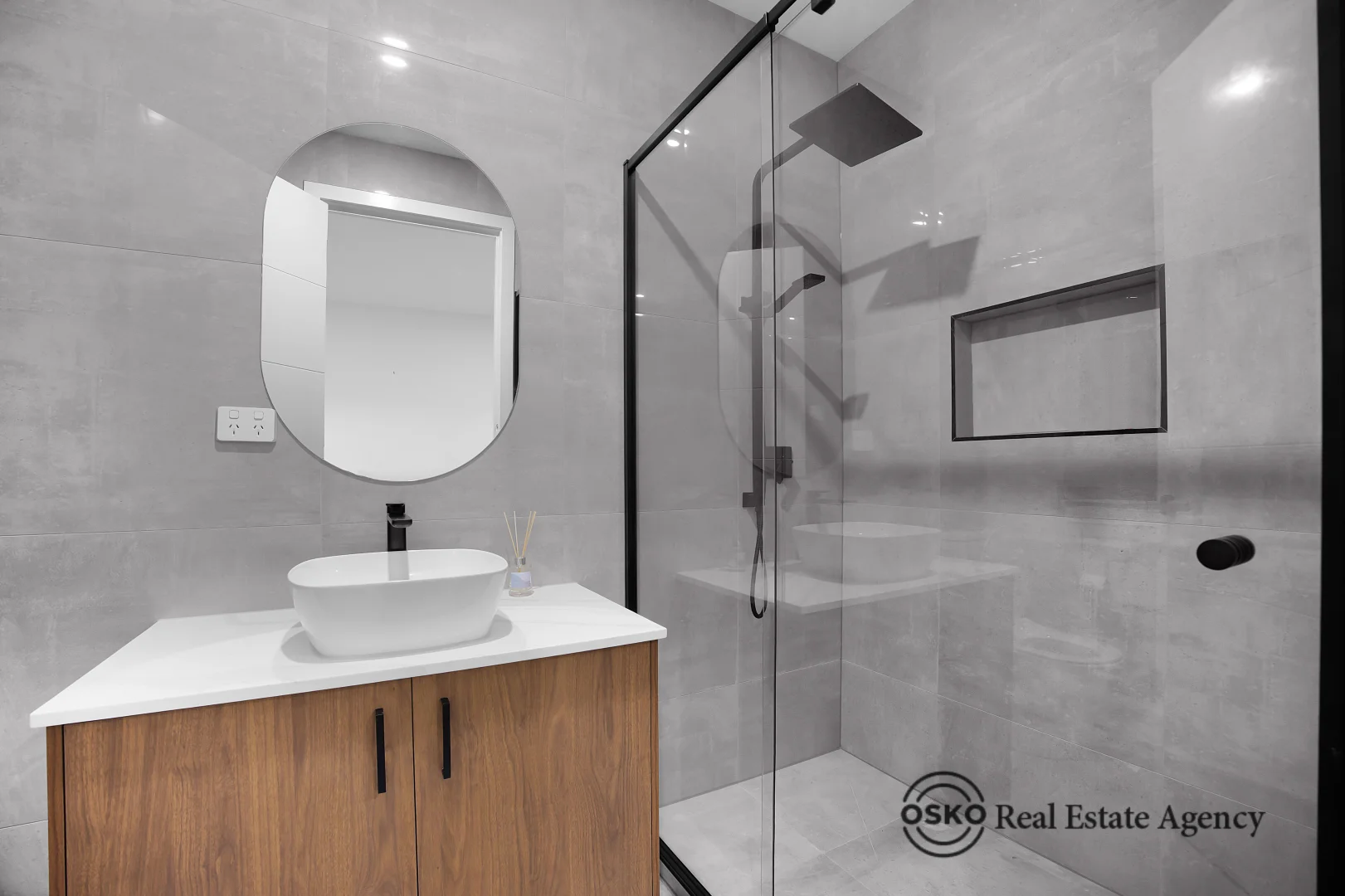 Additional image 21 of 83 Clipstone Crescent, Fraser Rise VIC 3336