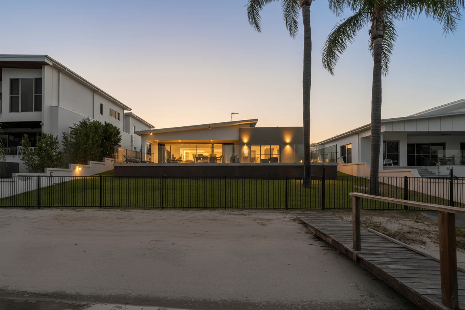 Additional image 43 of 91 T E Peters Drive, Broadbeach Waters QLD 4218