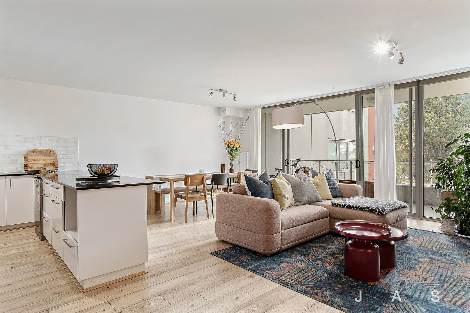 16/2 Saltriver Place, Footscray VIC 3011