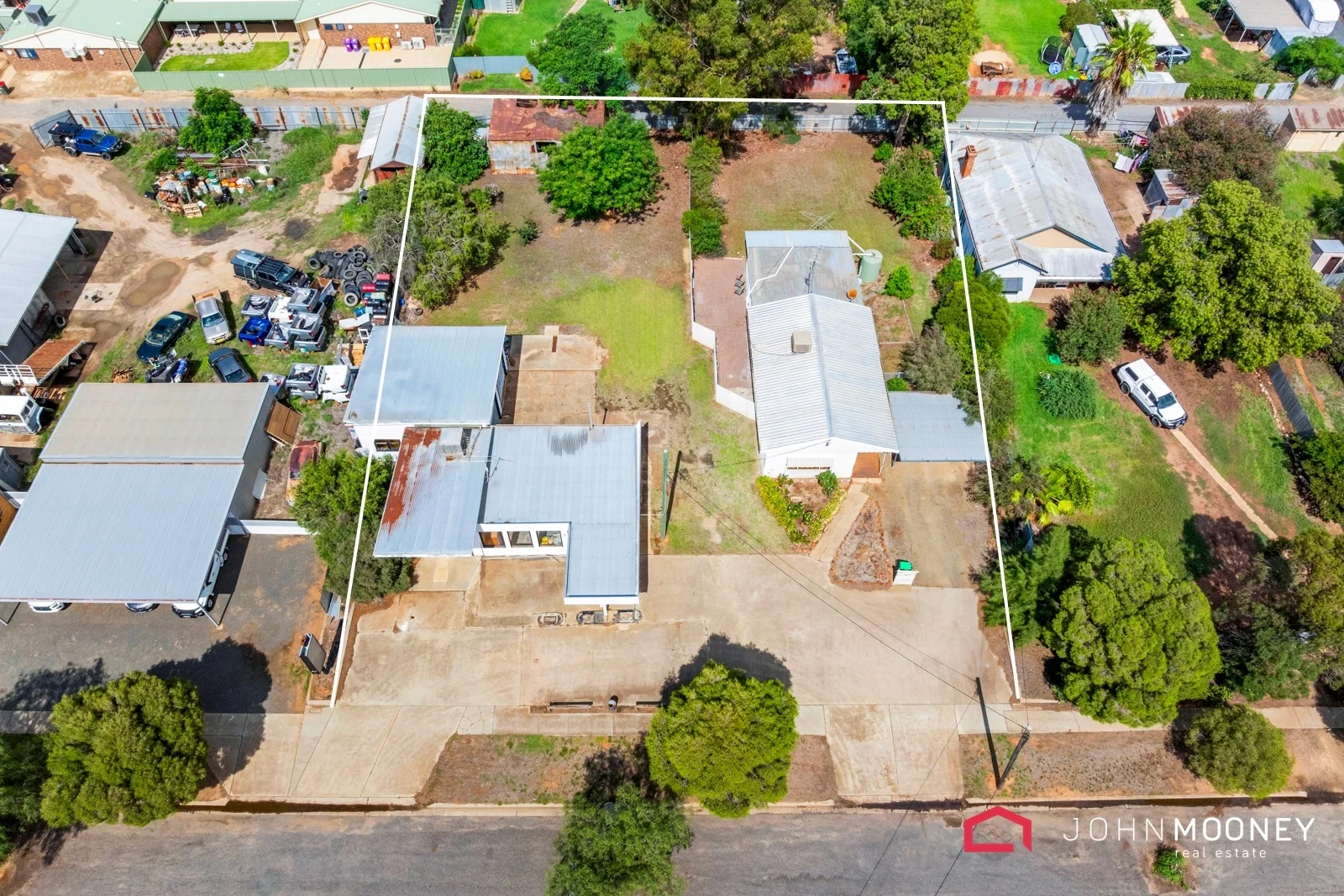 62-64 Green Street, Lockhart NSW 2656