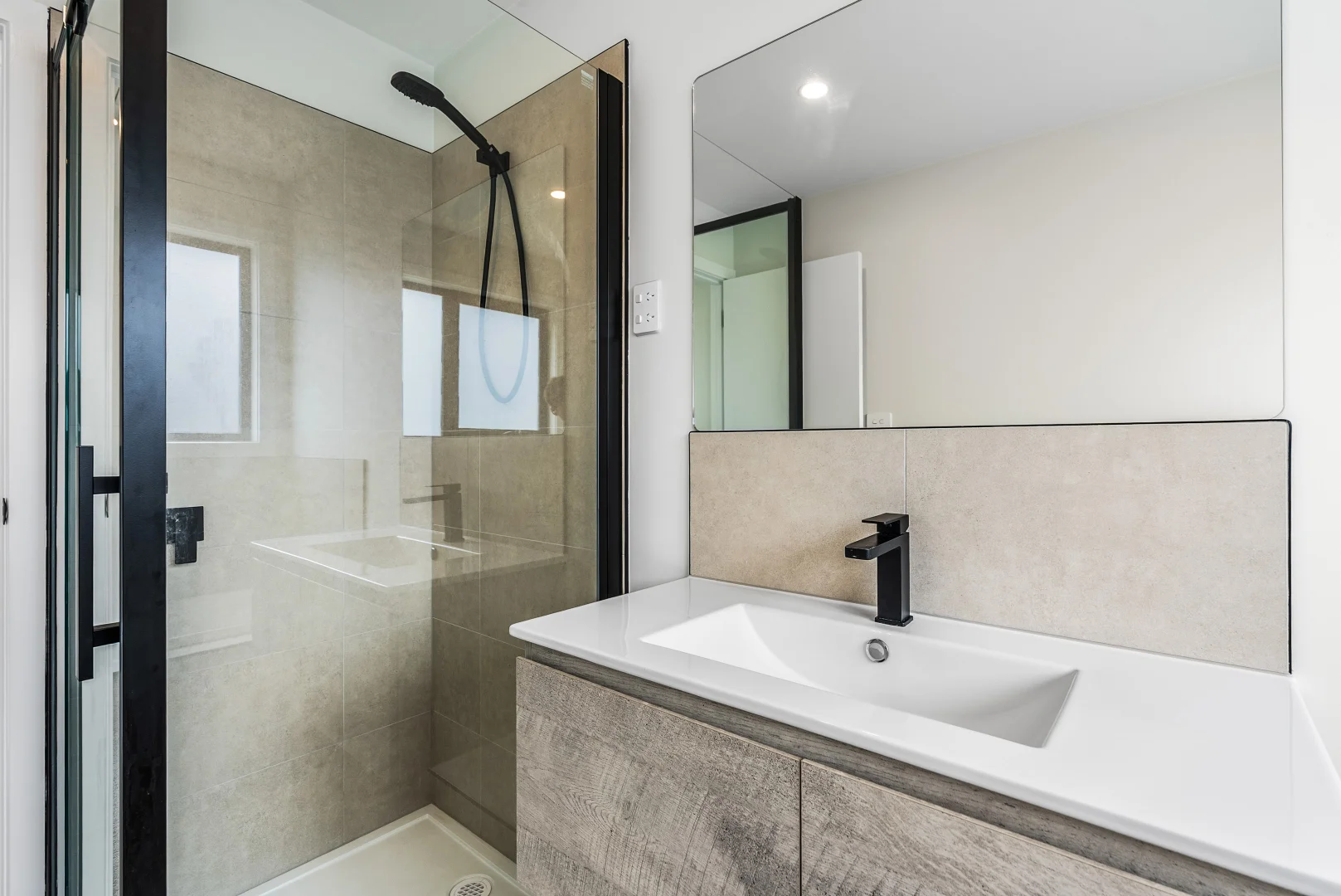 Additional image 6 of 2/43 London Way, Kingston TAS 7050