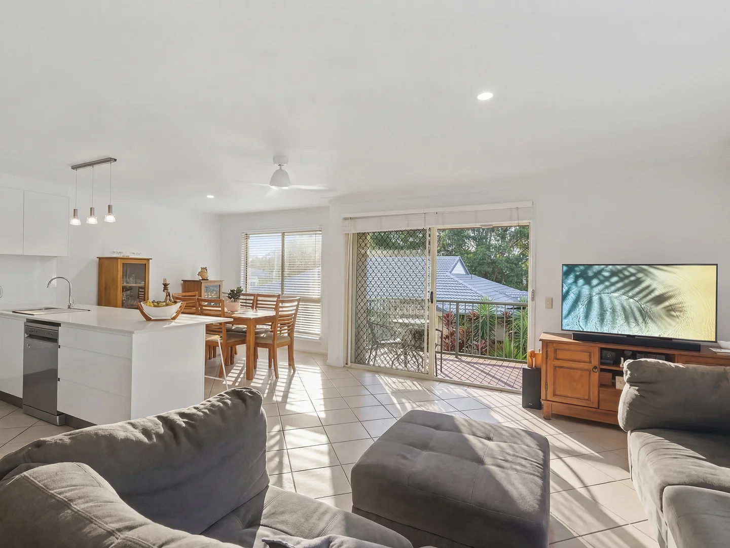 Additional image 7 of 5/15 Simpsons Road, Elanora QLD 4221