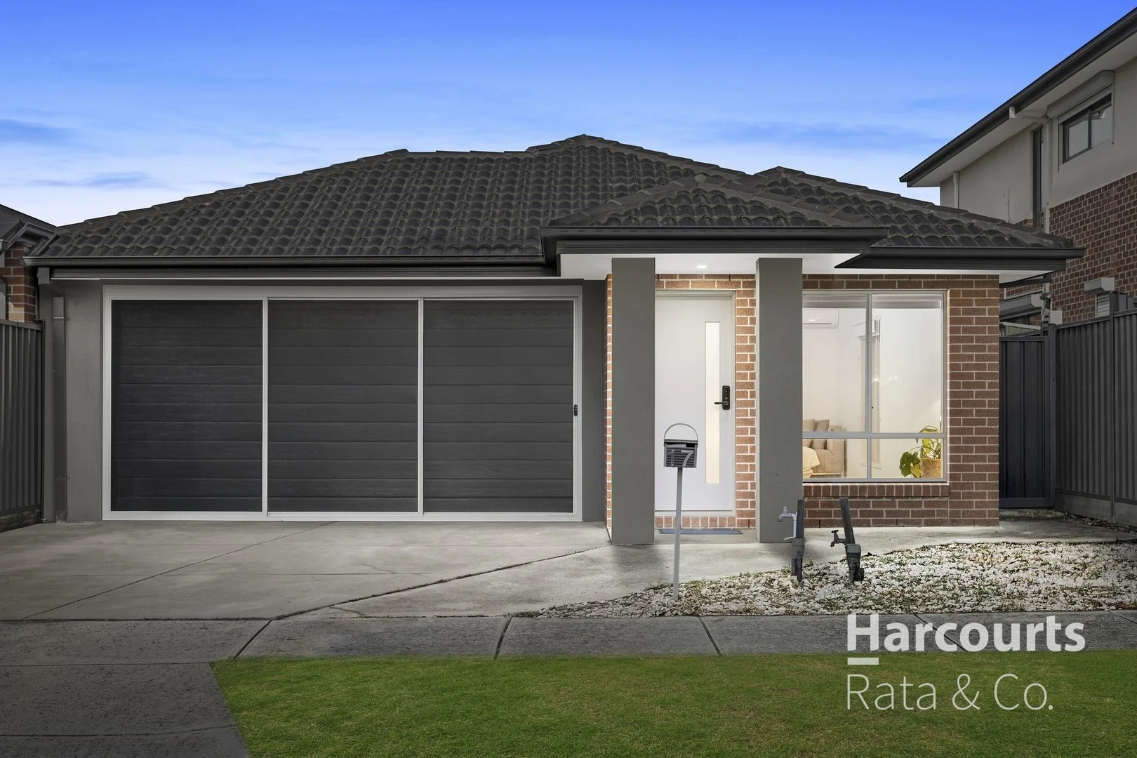 17 Admiration Drive, Craigieburn VIC 3064