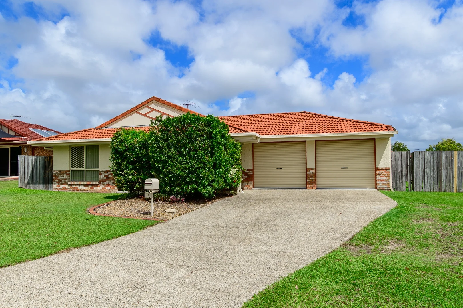 4 Radiata Court, Morayfield QLD 4506