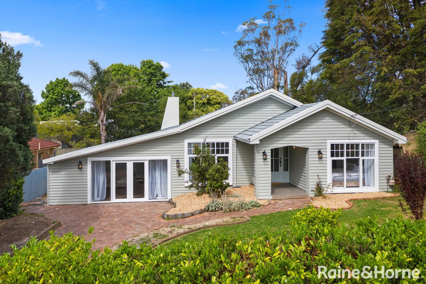 1 Janice Crescent, Moss Vale NSW 2577