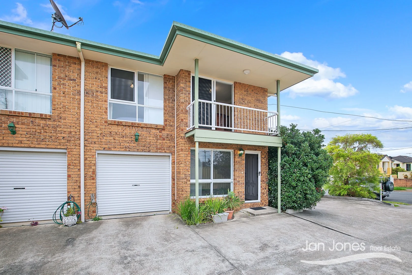 1/45-47 Georgina Street, Woody Point QLD 4019
