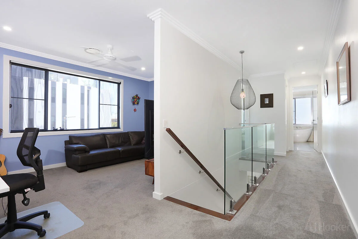Additional image 16 of 2/49 Milton Avenue, Paradise Point QLD 4216