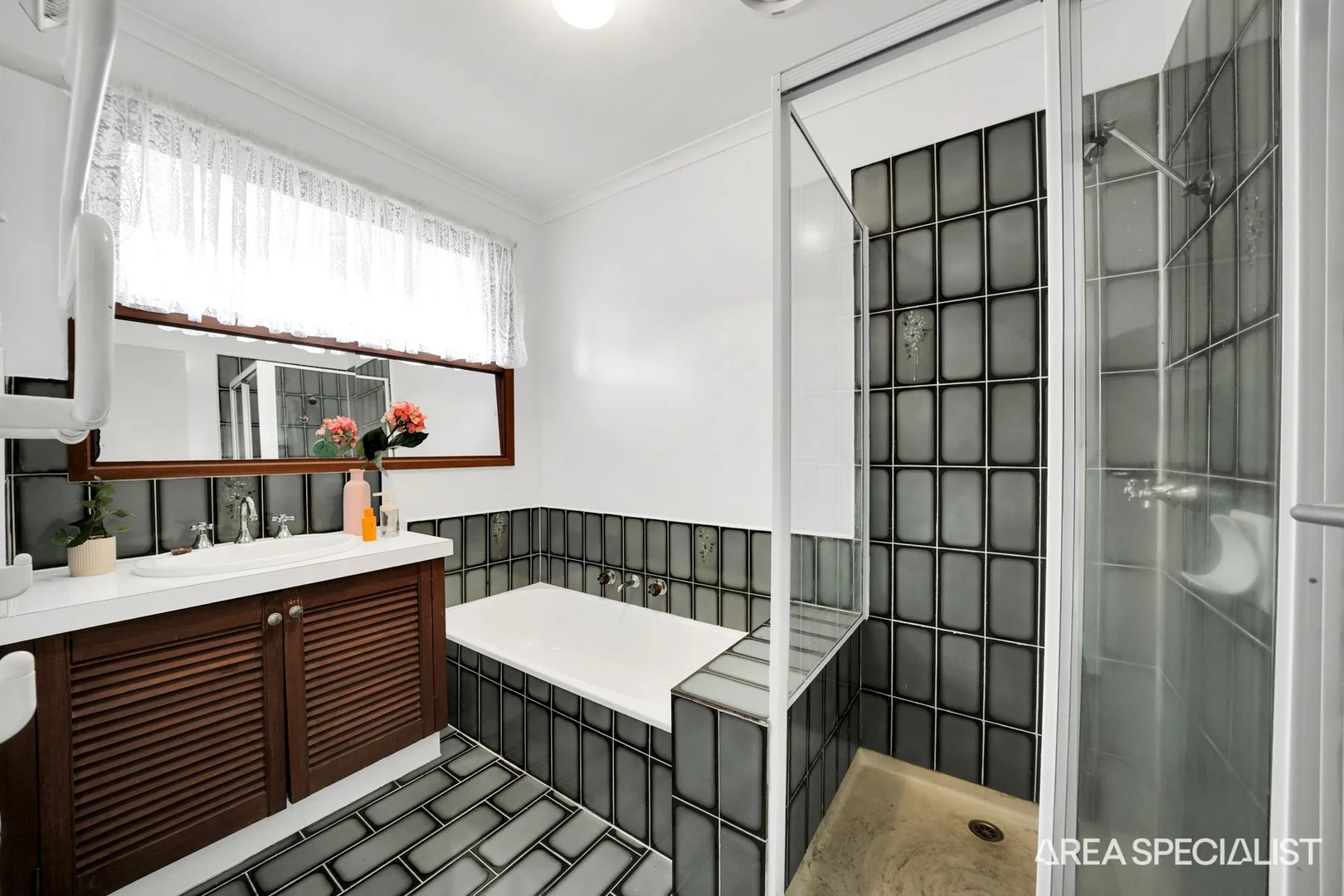 Additional image 10 of 52 Dunvegan Drive, Kurunjang VIC 3337