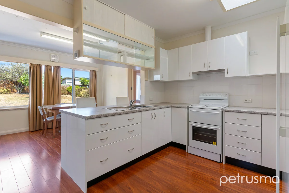 Additional image 6 of 199 Derwent Avenue, Lindisfarne TAS 7015