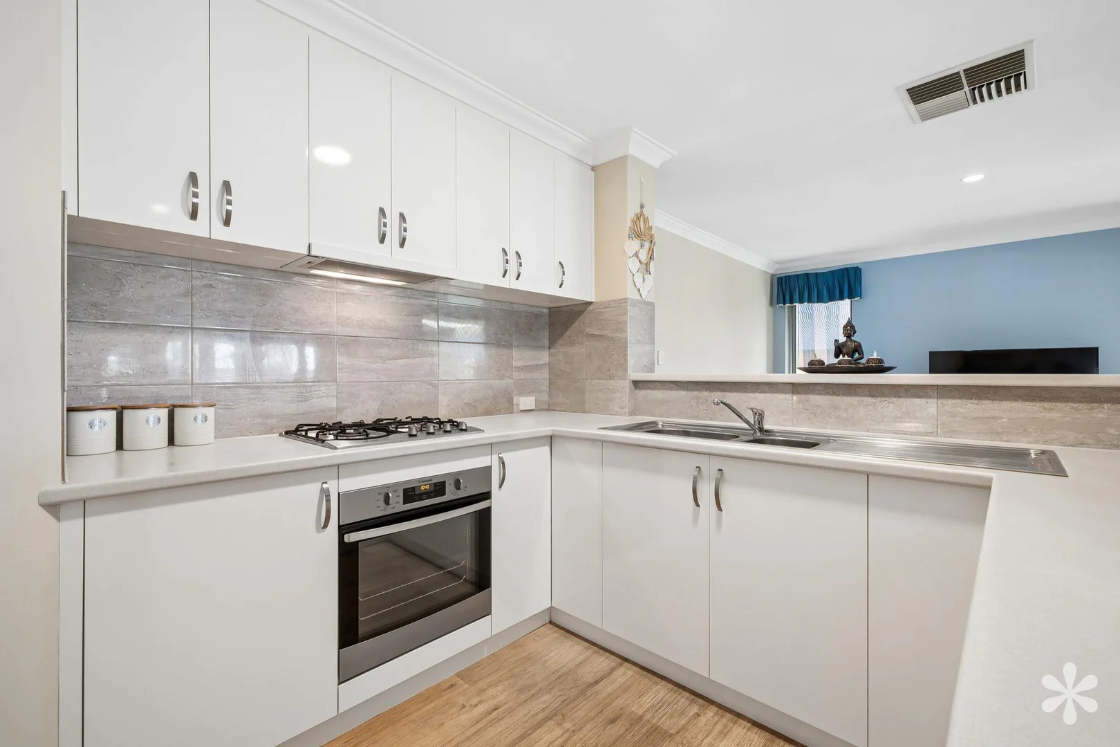 Additional image 15 of 31b Heatherlea Parkway, Leeming WA 6149