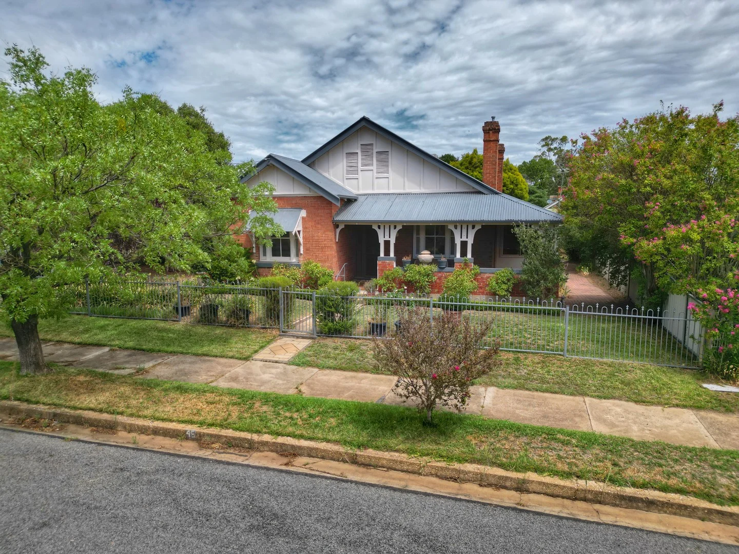 45 Vaux Street, Cowra NSW 2794