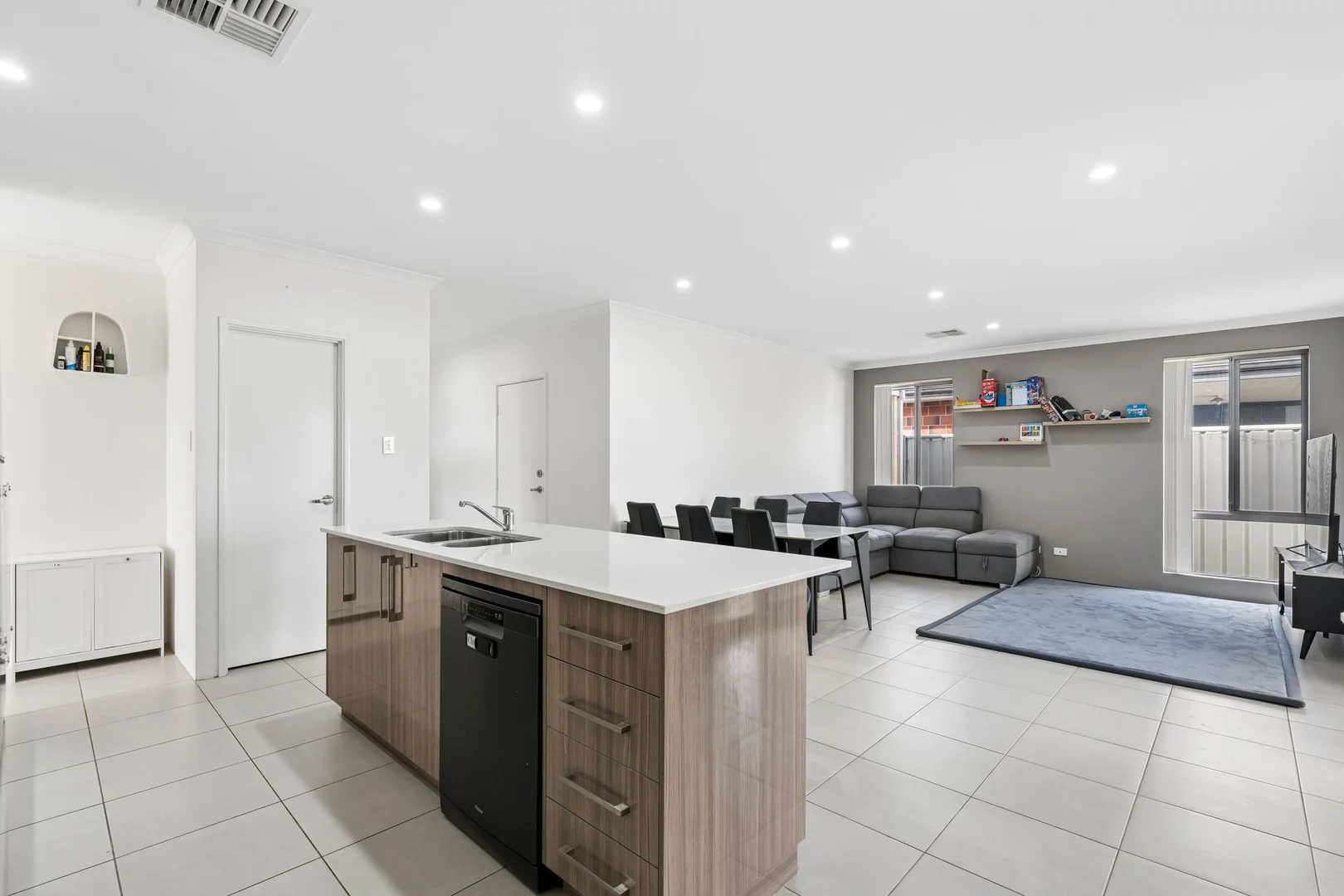 Additional image 10 of 43 Greenpoint Way, Hilbert WA 6112