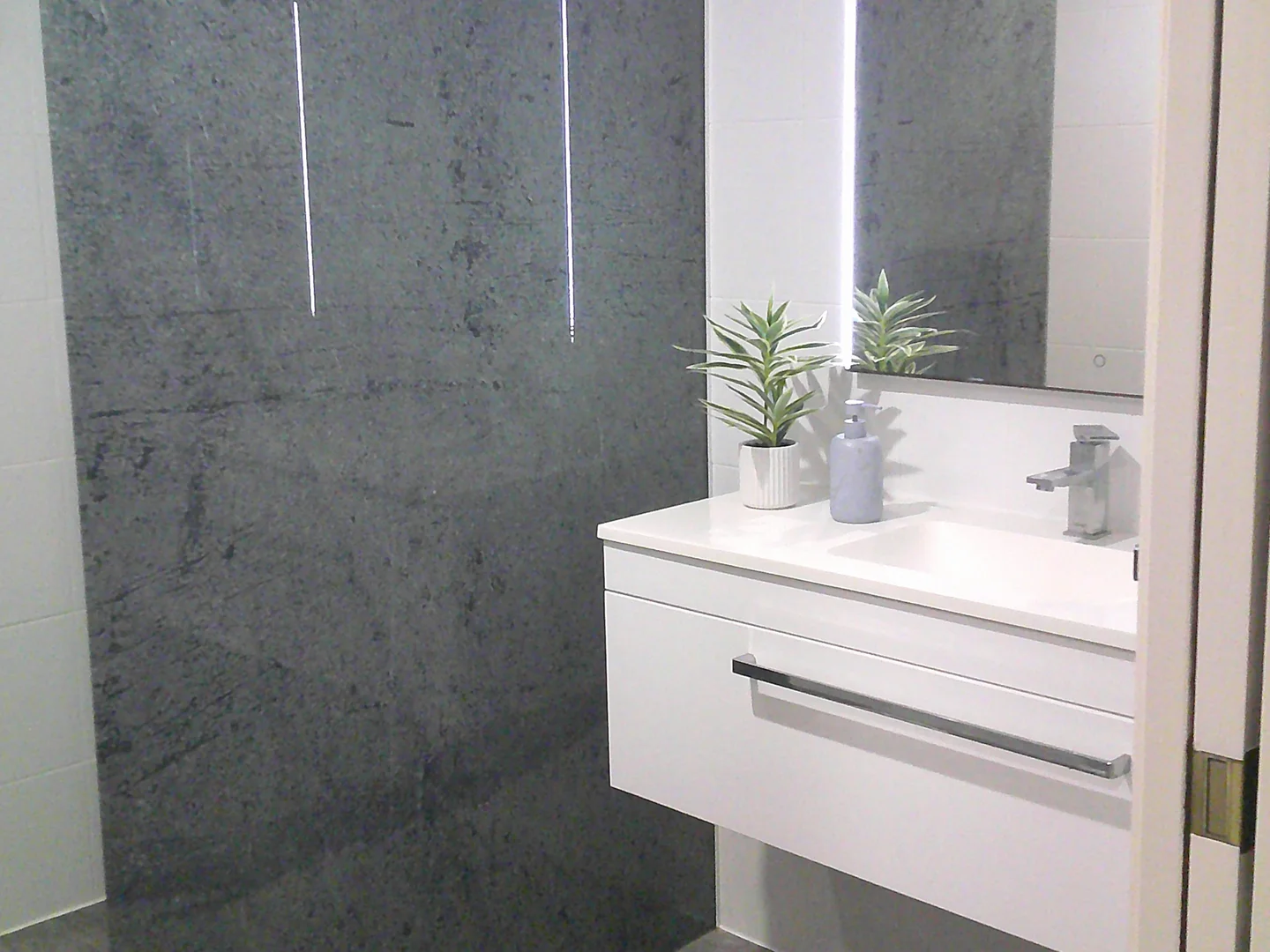 Additional image 9 of 92/68 Pacific Highway, Blacksmiths NSW 2281