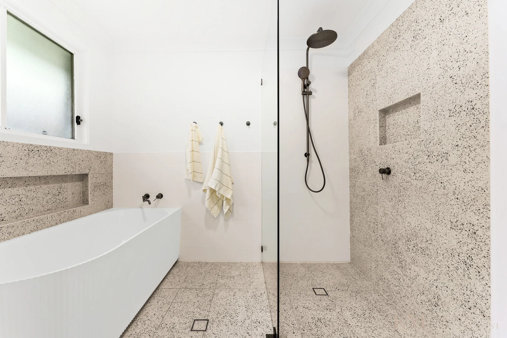 Additional image 17 of 804 Macquarie Drive, Croudace Bay NSW 2280