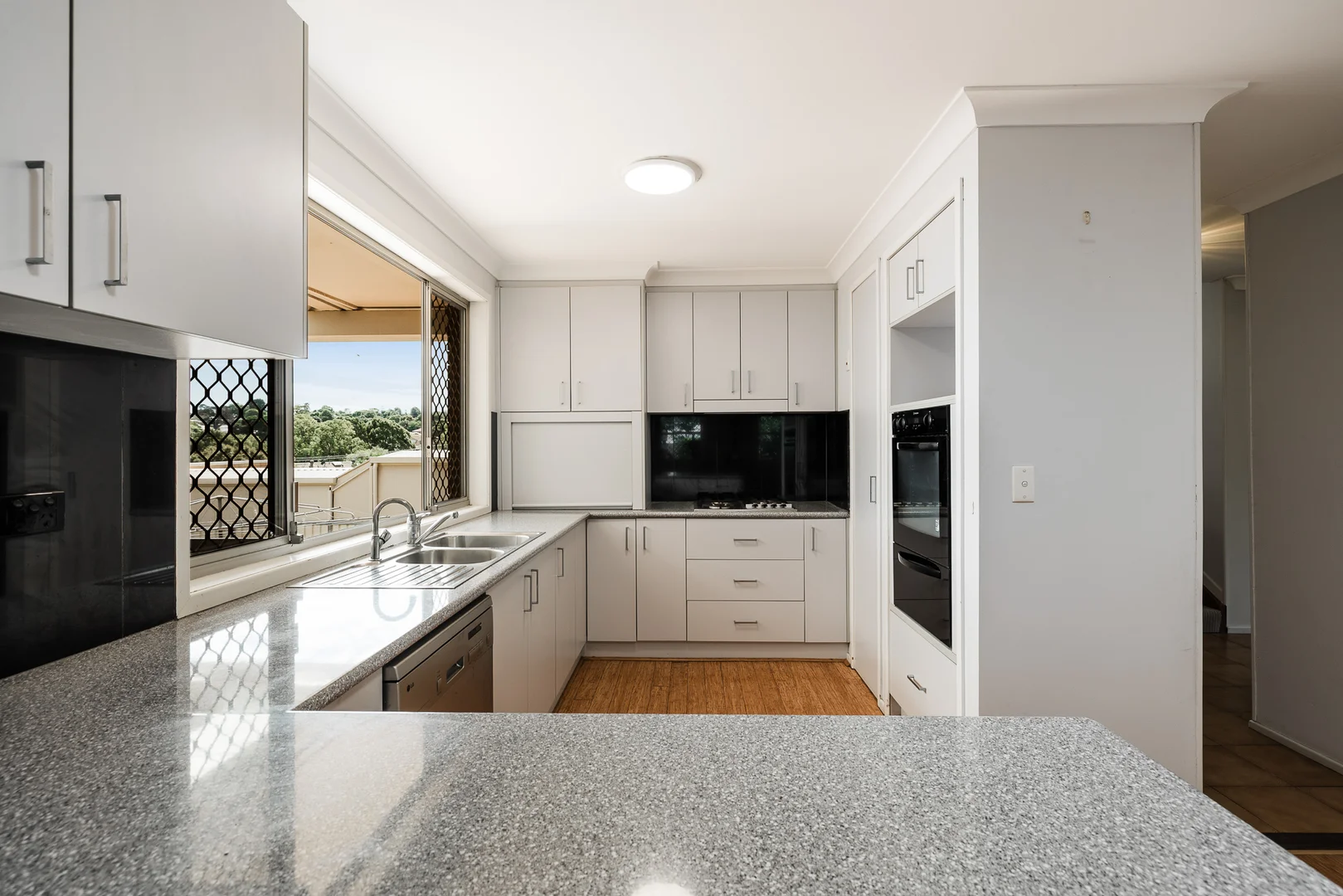 Additional image 5 of 3A Storey Street, Centenary Heights QLD 4350