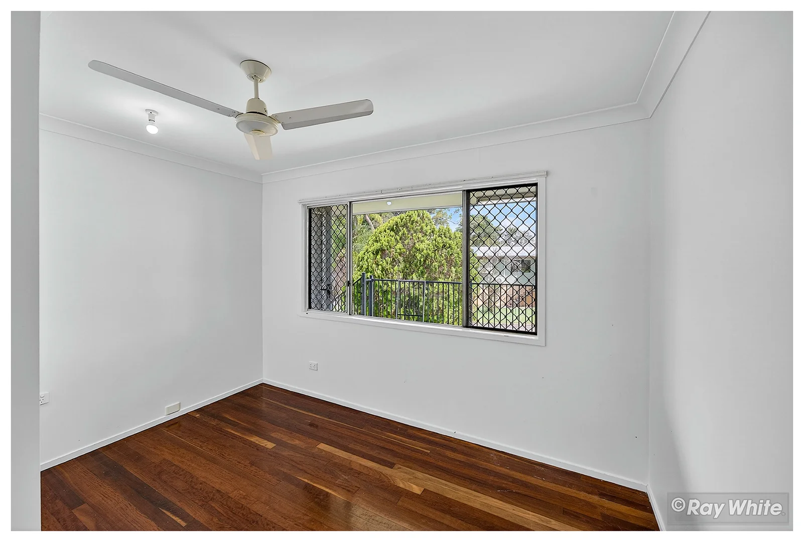 Additional image 14 of 267 Elphinstone Street, Koongal QLD 4701