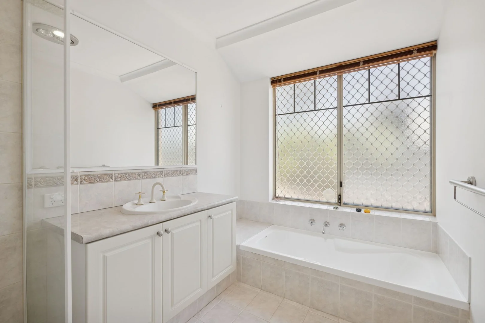 Additional image 27 of 49A Mars Street, Carlisle WA 6101