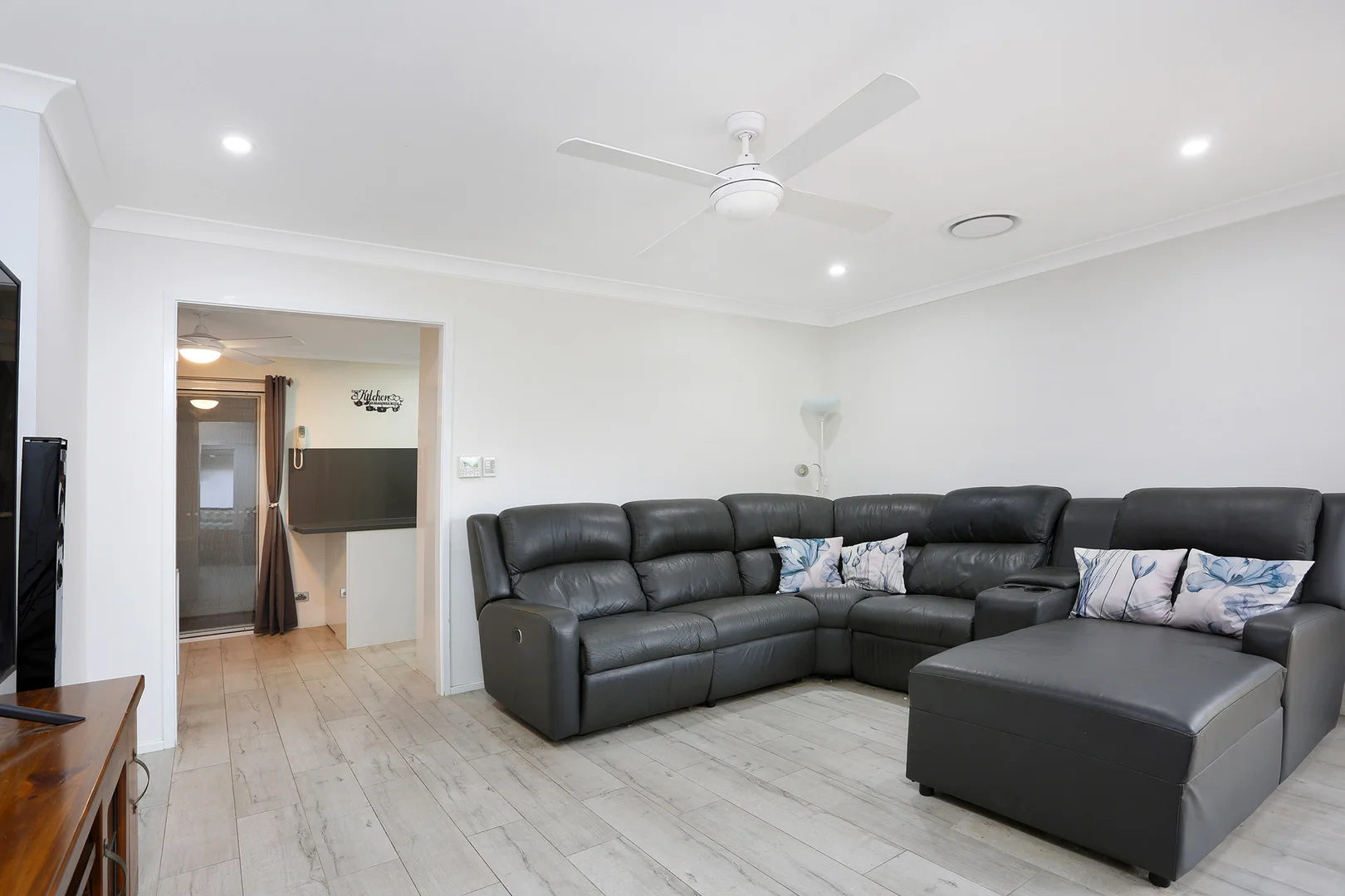 Additional image 5 of 12 Gale Place, Oakhurst NSW 2761