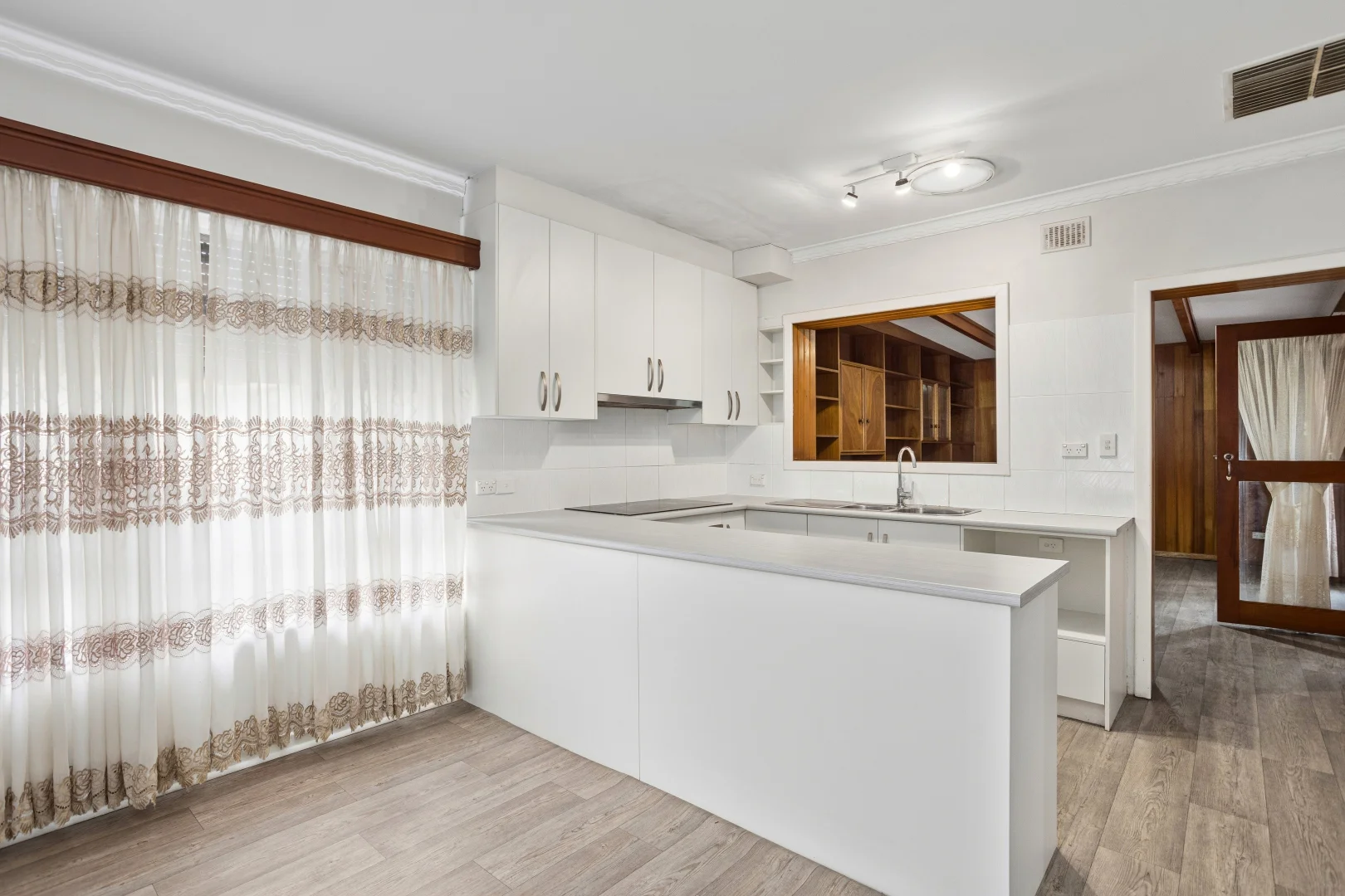 Additional image 3 of 48 St Johns Road, Ottoway SA 5013