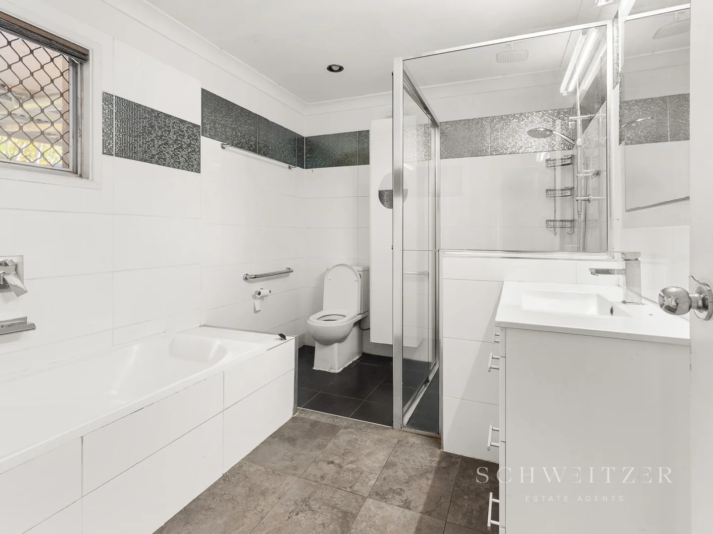 Additional image 11 of 25 Fernvale Road, Brassall QLD 4305