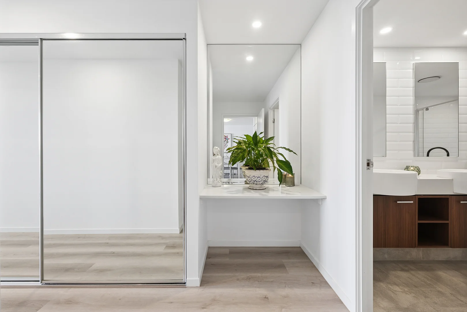 Additional image 14 of 1710/397 Christine Avenue, Varsity Lakes QLD 4227