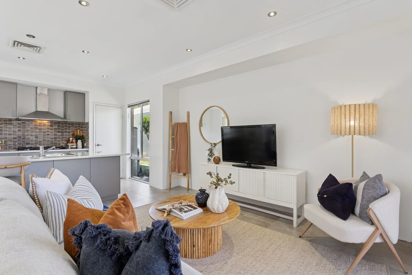 Additional image 13 of 25 Interlaken Loop, Ellenbrook WA 6069