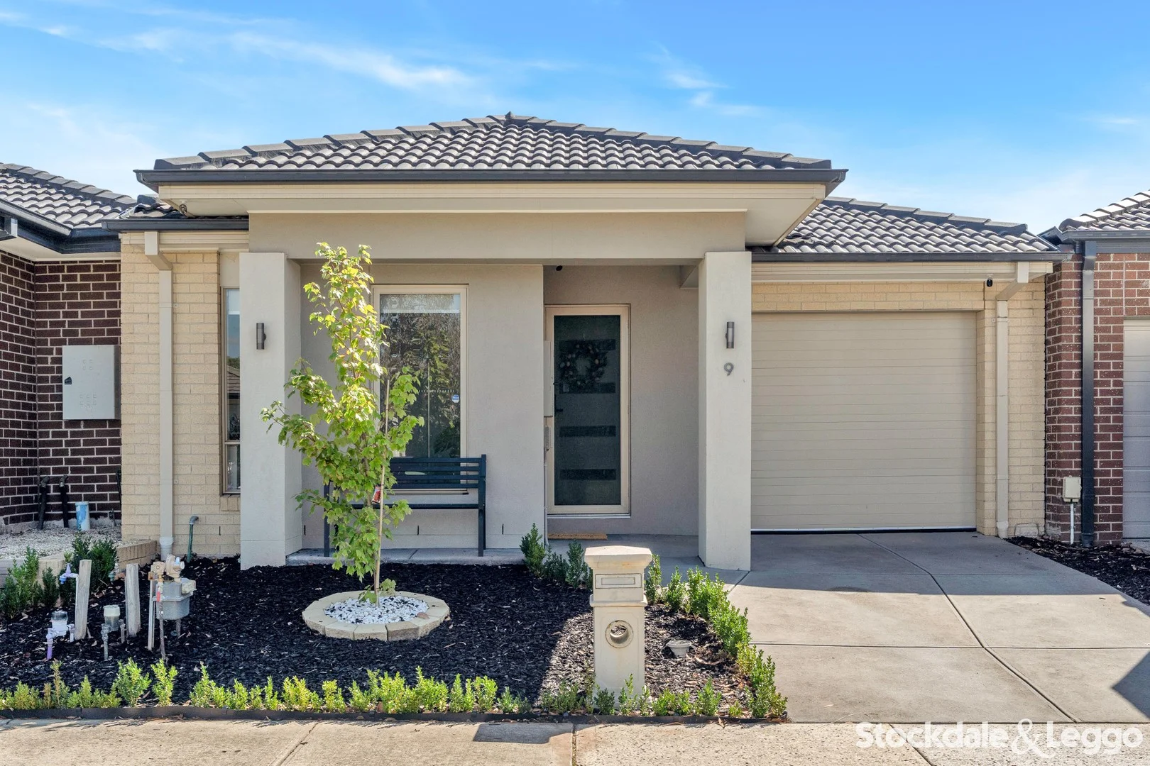 9 Selkirk Way, Mickleham VIC 3064