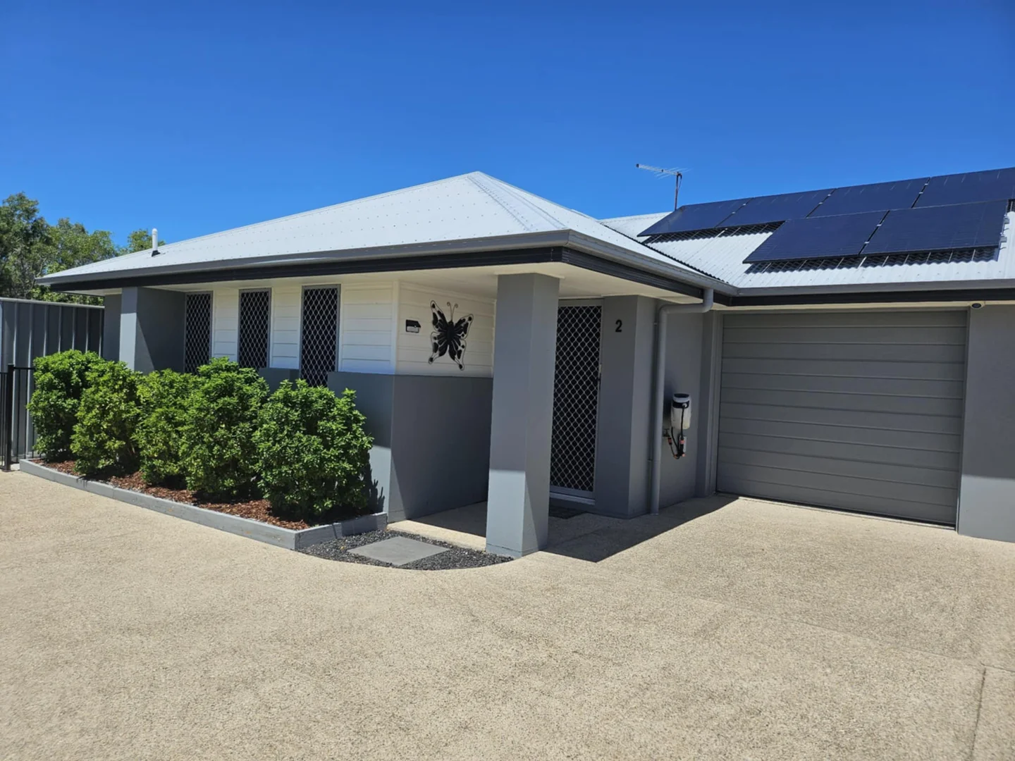 2/42 Brooksfield Drive, Sarina Beach QLD 4737