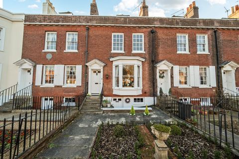 Old Commercial Road, Portsmouth, Hampshire PO1
