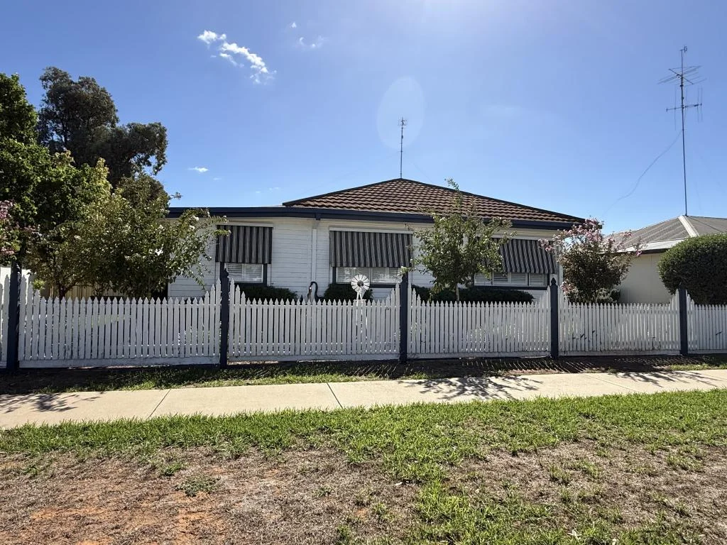 11 Scoullar Street, Finley NSW 2713