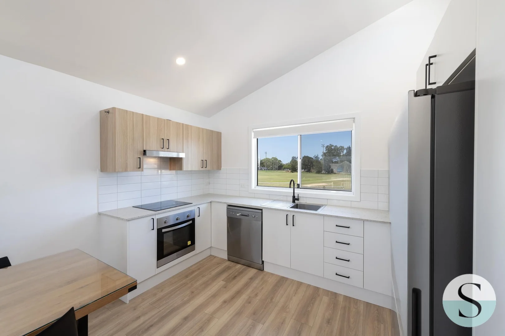 Additional image 9 of 24 Marks Parade, Marks Point NSW 2280