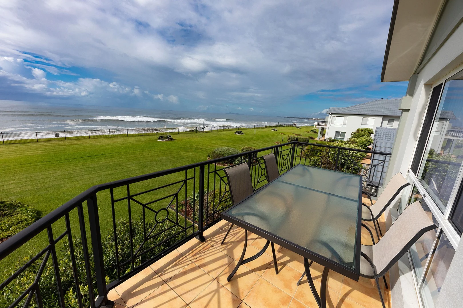 2/32 Lewis St, Old Bar NSW 2430